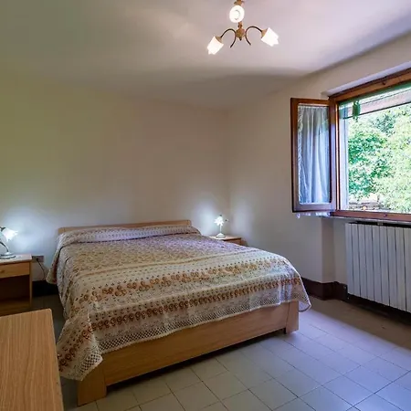 Stunning In Longoio With Kitchen